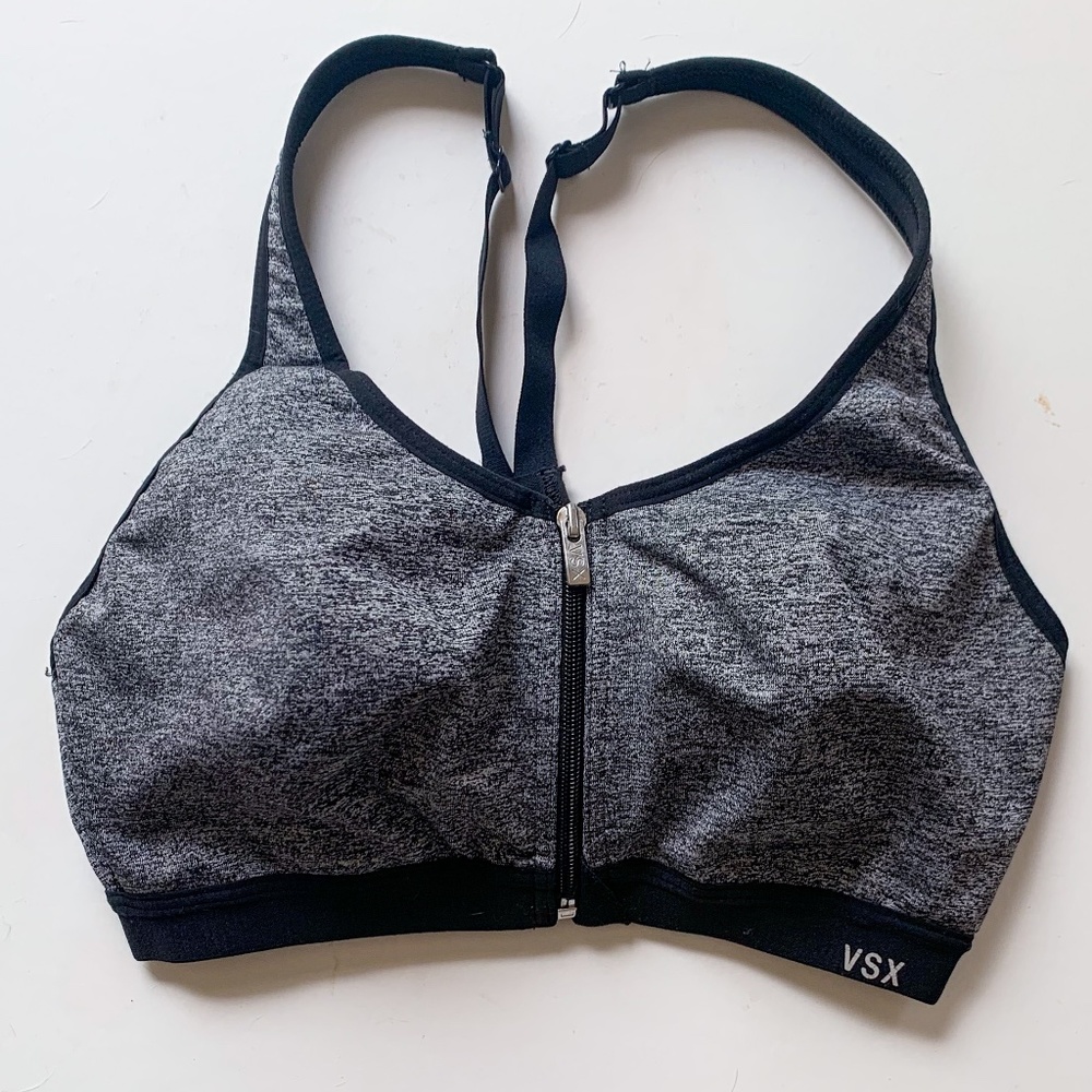 Victoria's Secret Knockout Front-Close Sport Bra Size 32C